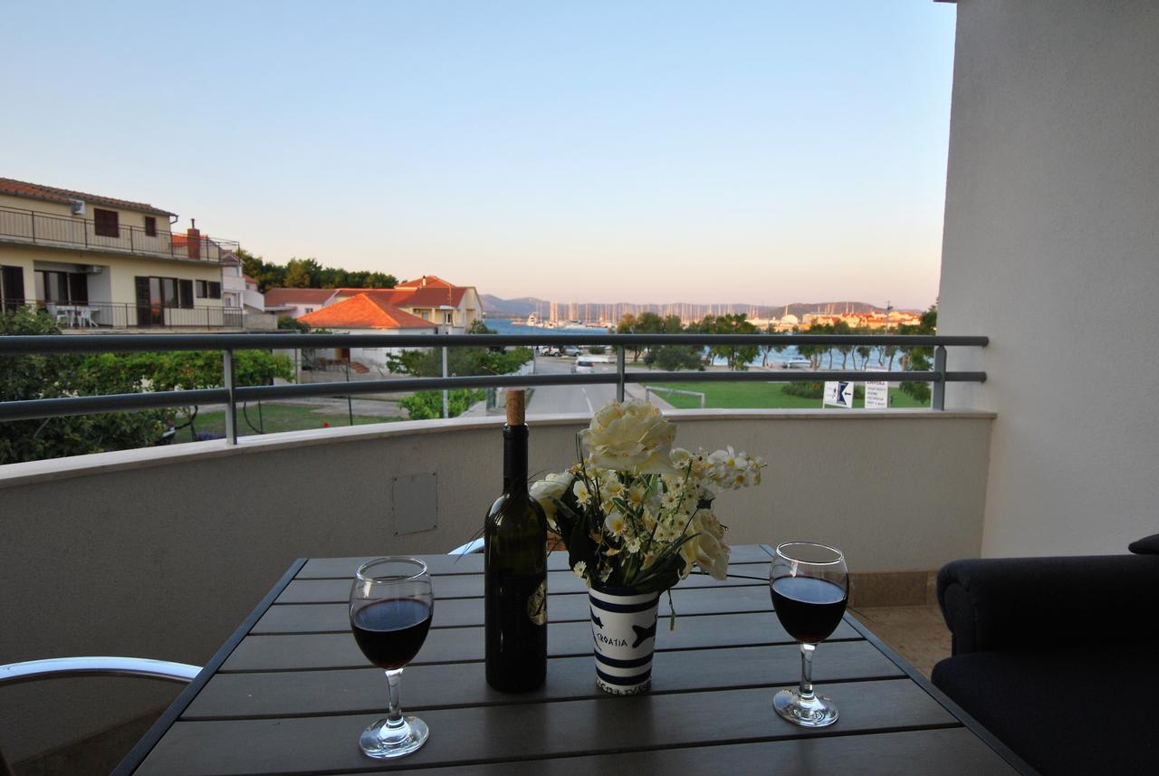 Nautica Apartments Betina  Bagian luar foto